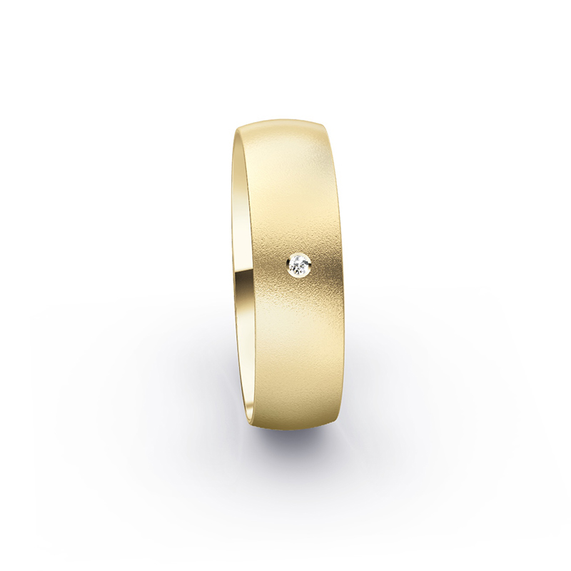 Spezielle Eheringe aus Gelbgold mit Diamant in besonderem Design 4611