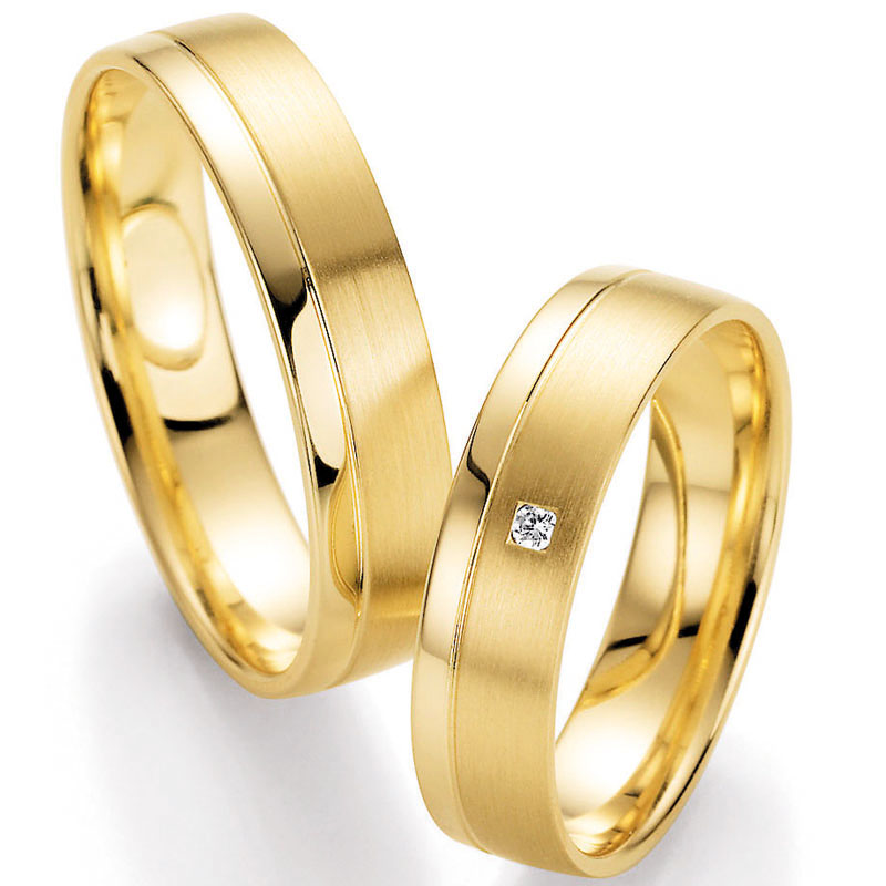 Eheringe Trauringe aus Gelbgold mit Diamant Ruesch Collection Nowotny 66/10210-050