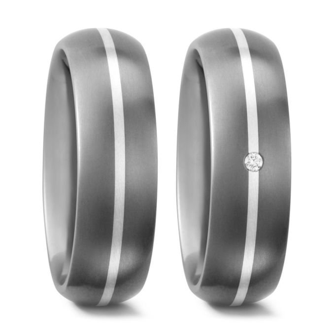 Eheringe Partnerringe aus edlem Titan matt poliert mit Silberstreifen und Brillanten von Titan Fact