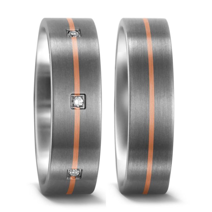 Eheringe Partnerringe aus edlem Titan mattiert mit Rotgoldstreifen und Brillanten von Titan Factory