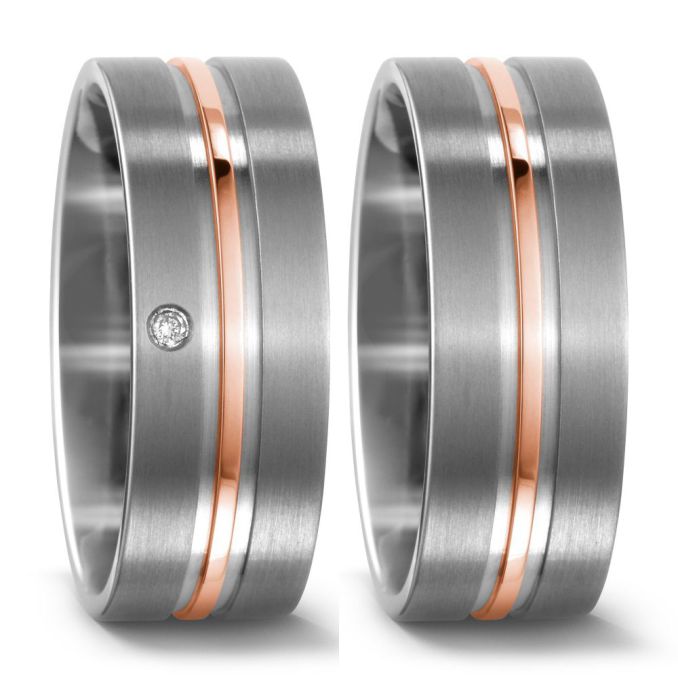 Eheringe Partnerringe aus edlem Titan mattiert mit Rotgoldstreifen und Brillanten von Titan Factory