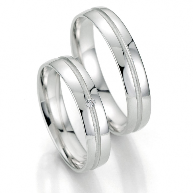 Elegante Ringe in Weißgold mit sandmatten Fuge Eheringe 48-07037 & 48-07038