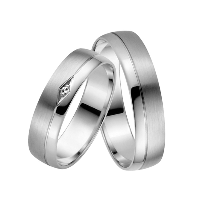 Eheringe Trauringe in 5 mm und 0.9 mm Ringhöhe - Weißgold Diamant längsmattiert MyTrauring Rauschmay