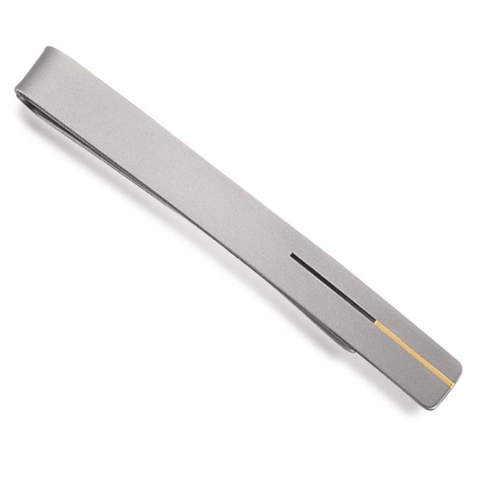Schöner Krawattenhalter aus Titan mit Gelbgold-Akzent 3867511