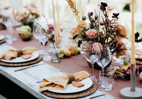 Dekoration auf dem Hochzeitstisch