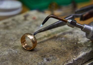 Goldring Herstellung